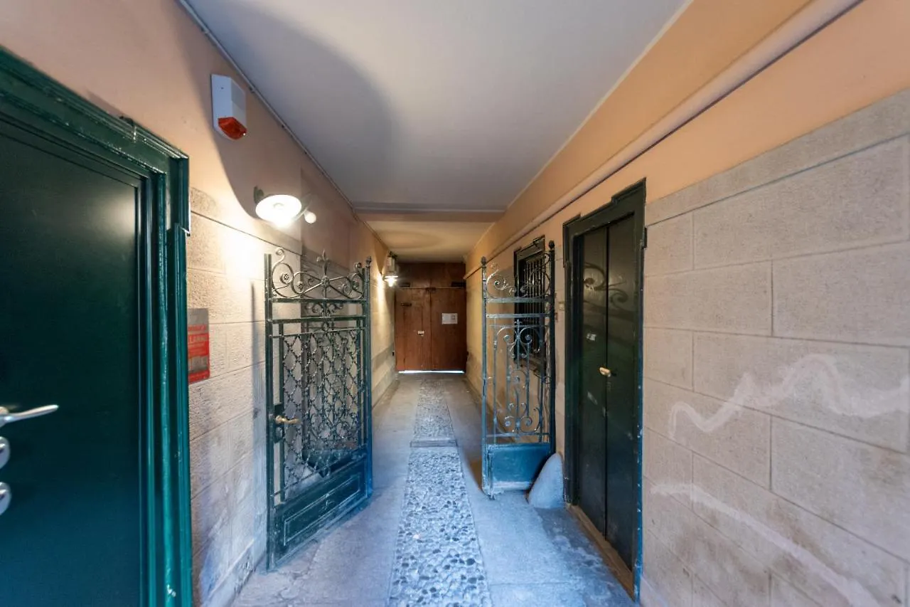 Ihost Apartment - Ticinese 75 Milan